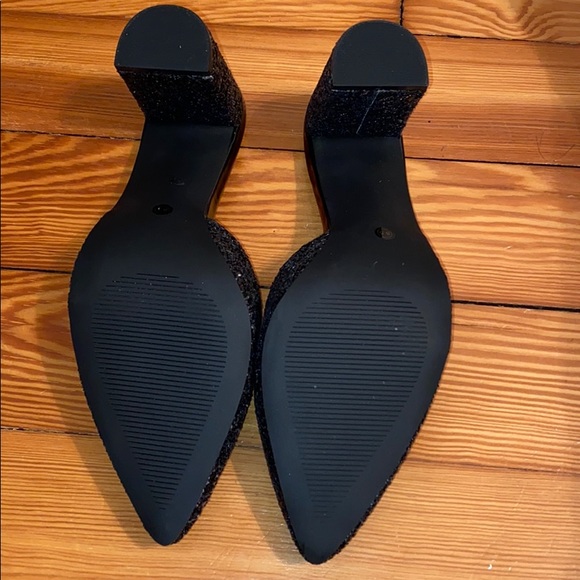 Lulu’s Moliday Black Glitter Mules - Picture 5 of 8